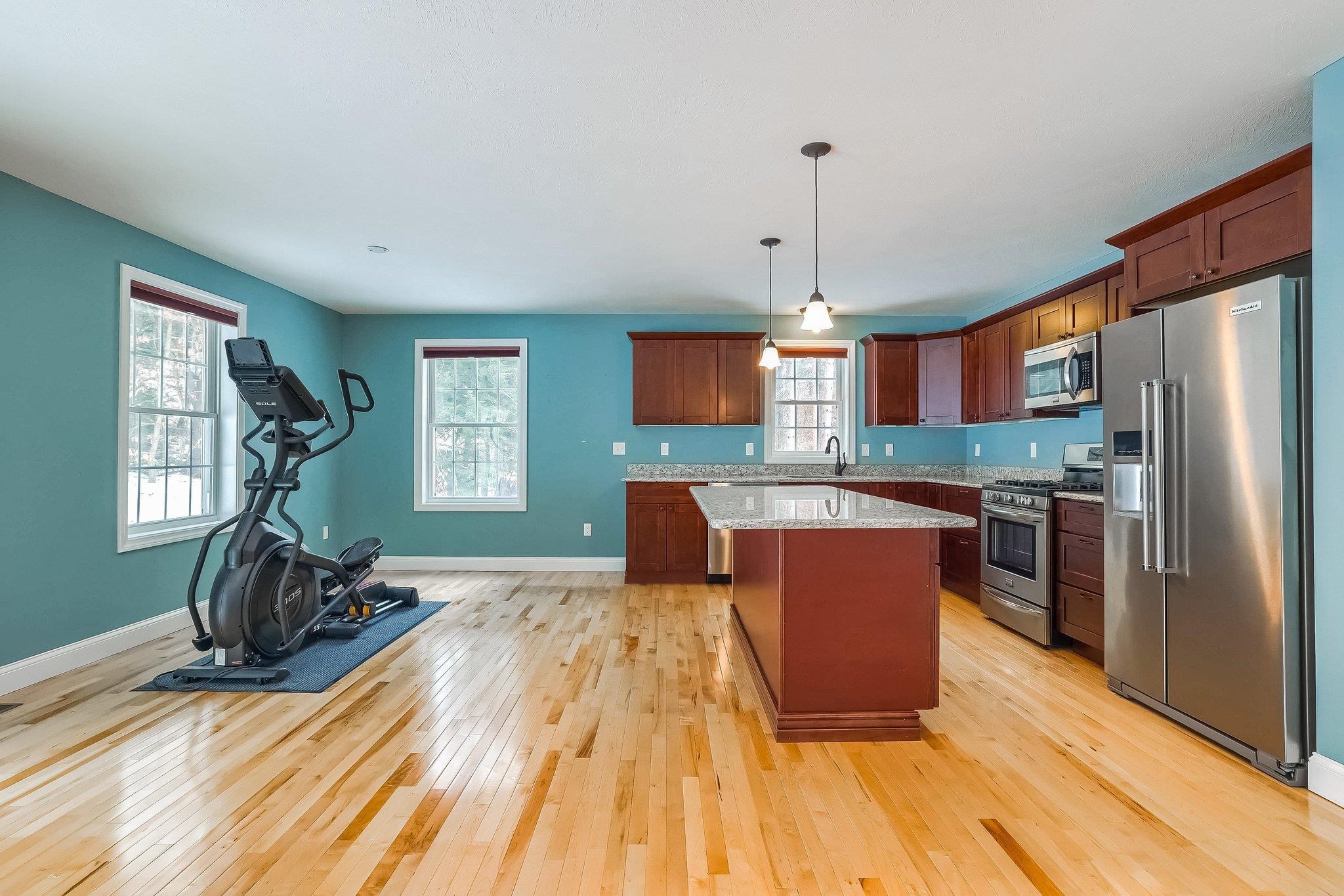 60 Blackwater Road Concord, NH 03303 - Photo 9 of 38