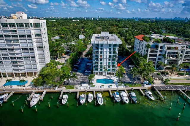 $1,045,000 | 1600 South Bayshore Lane, Unit 3A, Coconut Grove, FL 33133