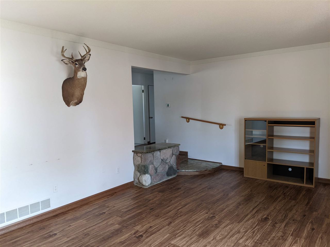 2401 East Beaver Road Kawkawlin, MI 48631 - Photo 8 of 27