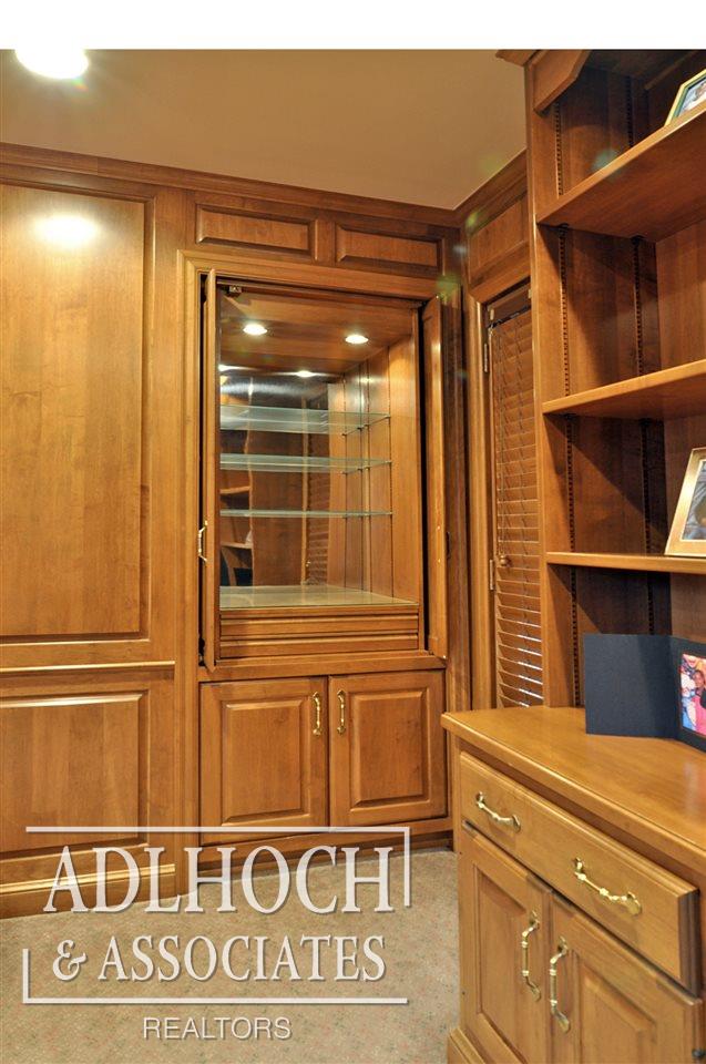 379 Ridgemont Road Grosse Pointe Farms, MI 48236 - Photo 8 of 16