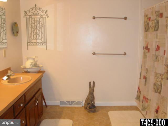5880 Mountain Road Dover, PA 17315 - Photo 21 of 35 Gallery Image 21