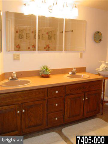 5880 Mountain Road Dover, PA 17315 - Photo 22 of 35 Gallery Image 22