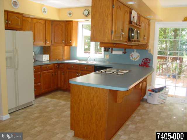5880 Mountain Road Dover, PA 17315 - Photo 10 of 35 Gallery Image 10