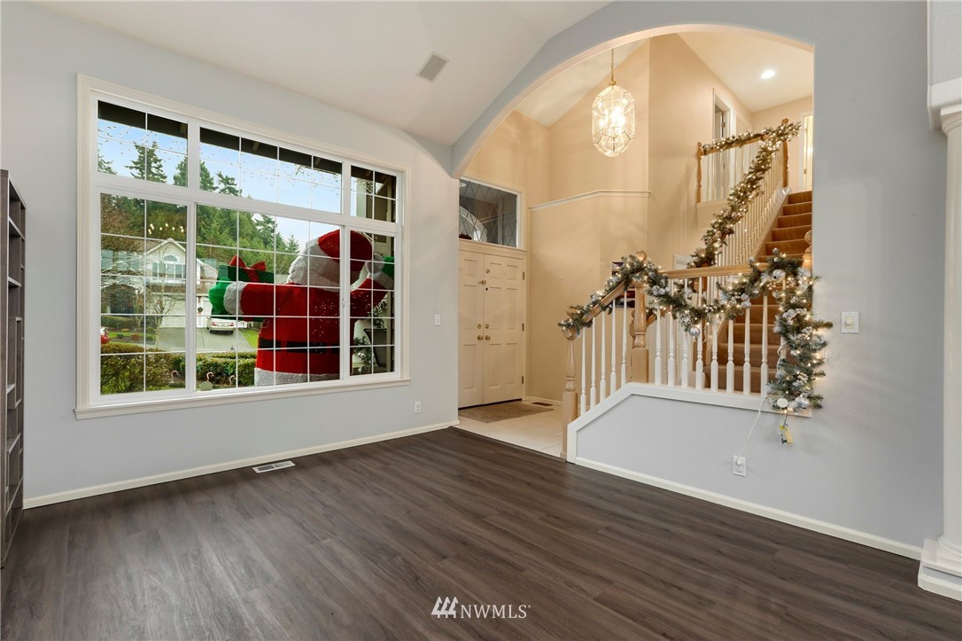20224 29th Avenue Southeast Bothell, WA 98012 - Photo 2 of 38