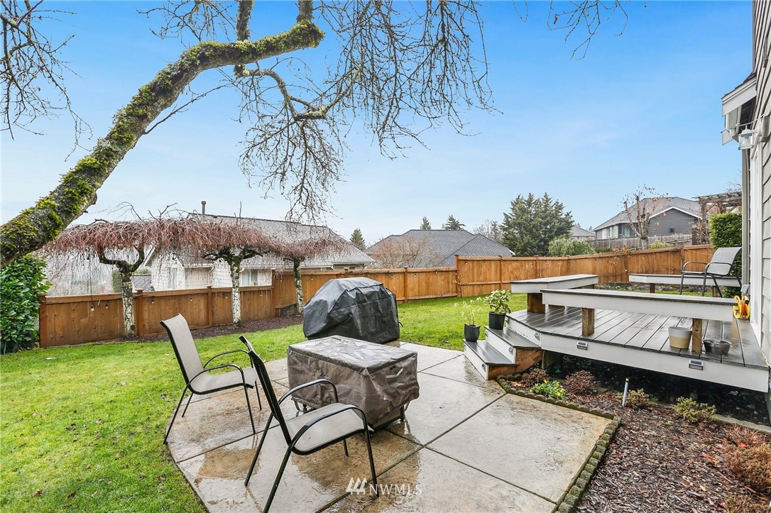 20224 29th Avenue Southeast Bothell, WA 98012 - Photo 26 of 38