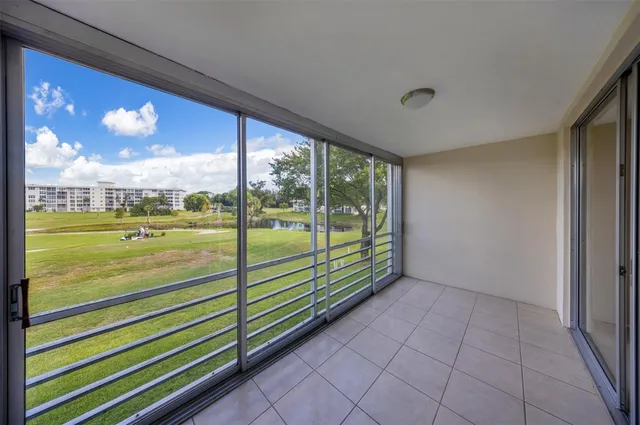 $2,200 | 2601 South Palm Aire Drive, Unit 212, Pompano Beach, FL 33069