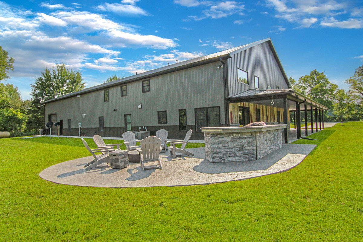 9137 Peterson Road Brooklyn, MI 49230 - Photo 2 of 50 2