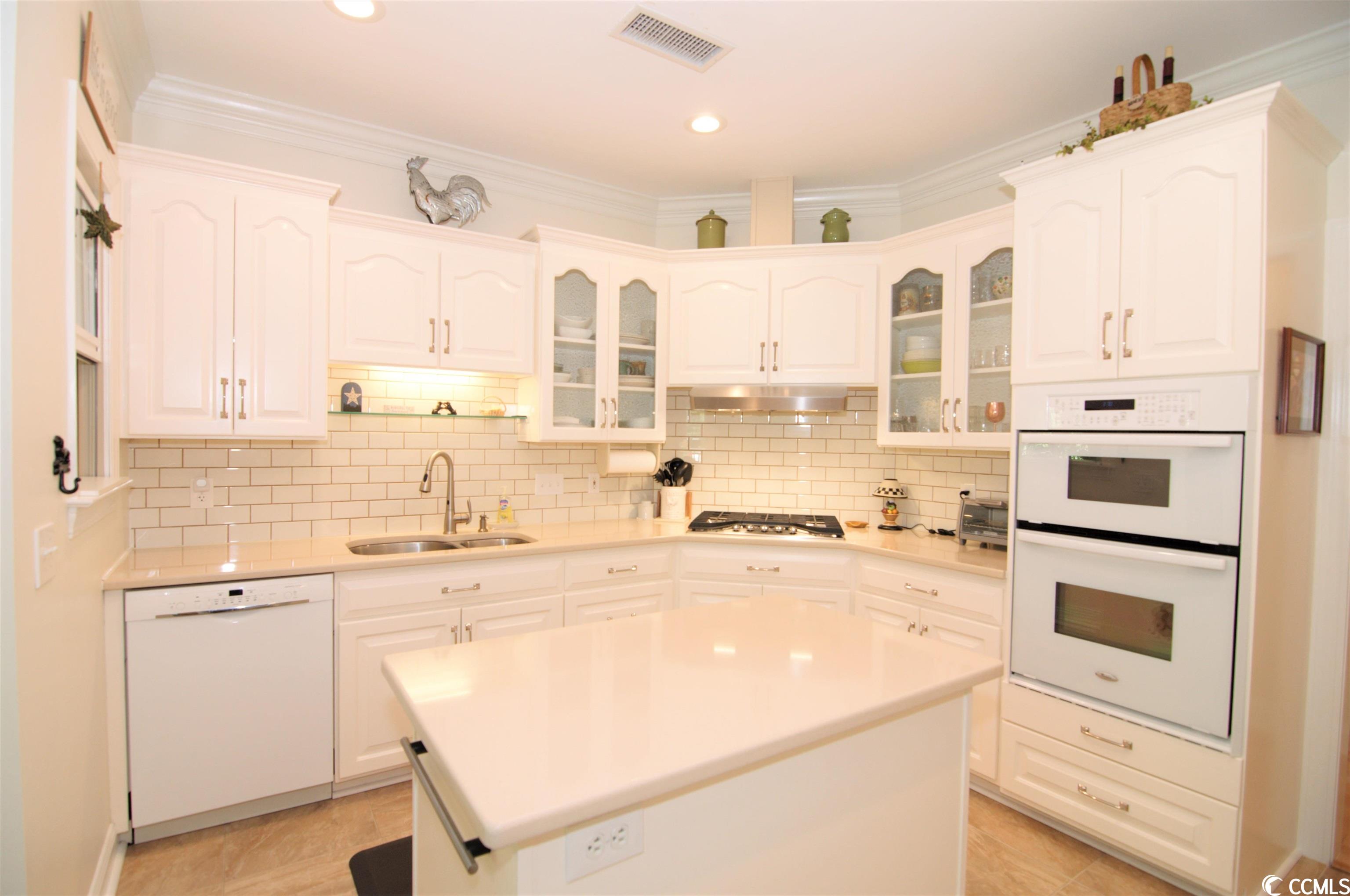4586 Carriage Run Circle Murrells Inlet, SC 29576 - Photo 10 of 40 Gallery Image 10