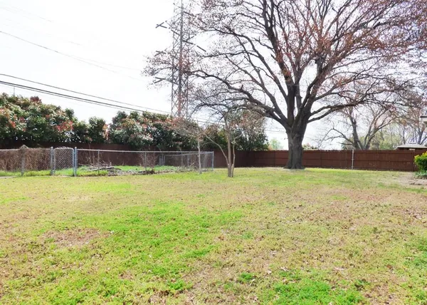 $2,650 | 1028 Ridgefield Drive, Plano, TX 75075