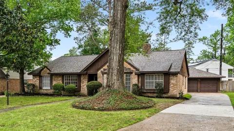 $2,200 | 25519 Many Oak Drive, Spring, TX 77380