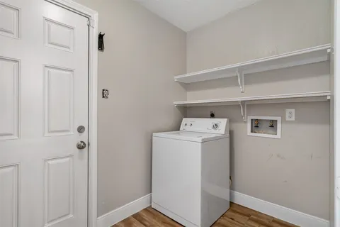 $2,200 | 25519 Many Oak Drive, Spring, TX 77380