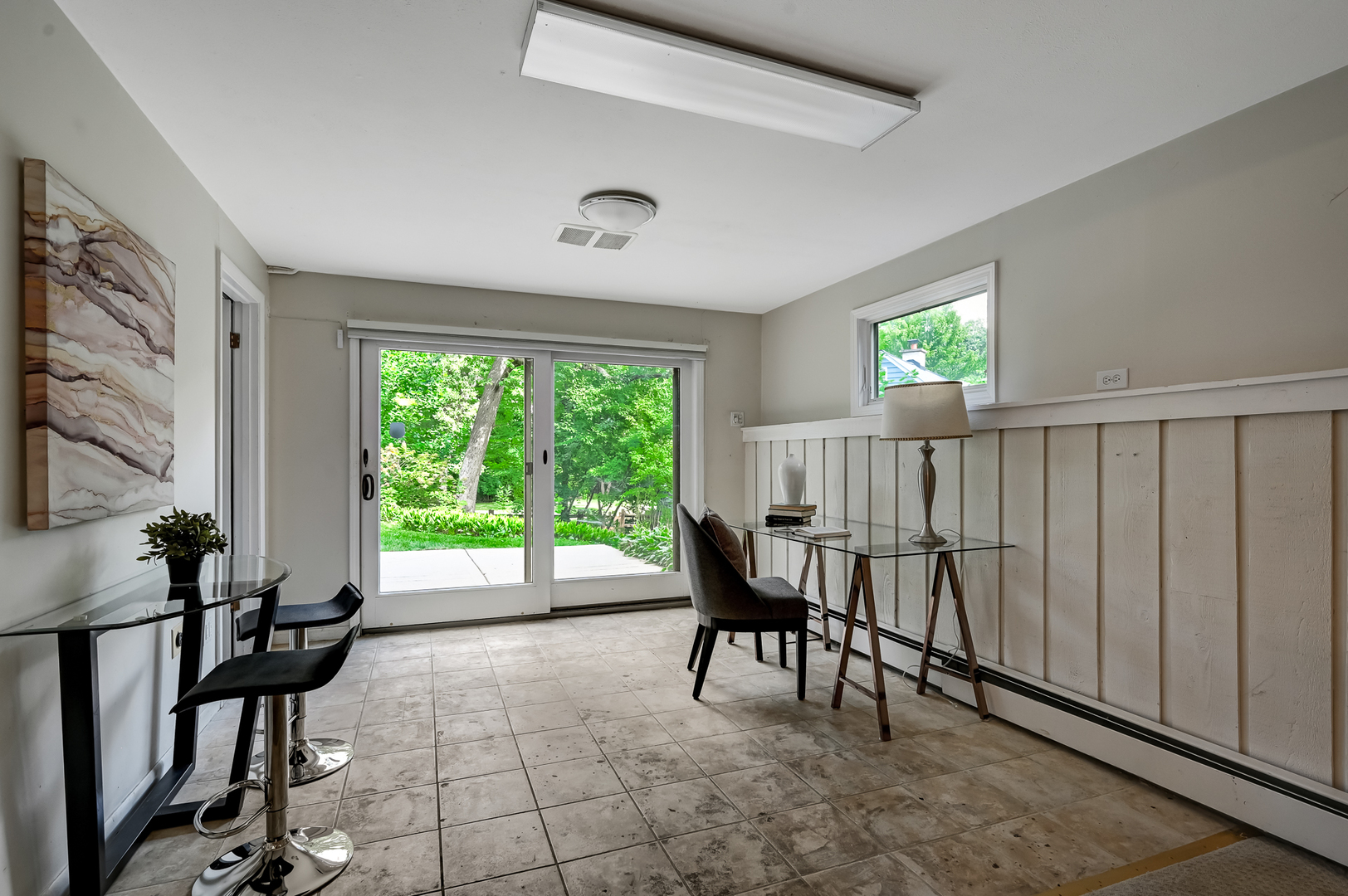 1200 Oak Hill Road Downers Grove, IL 60515 - Photo 21 of 24 a view of a livingroom with furniture and a window