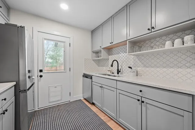 $1,900 | 1307 Falcon Cove, Unit A, Austin, TX 78745