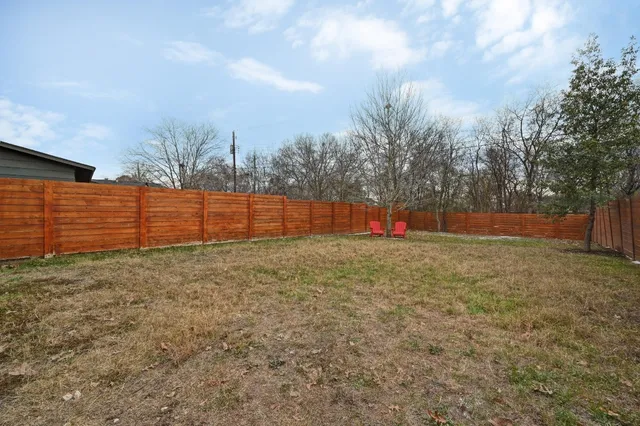 $1,900 | 1307 Falcon Cove, Unit A, Austin, TX 78745