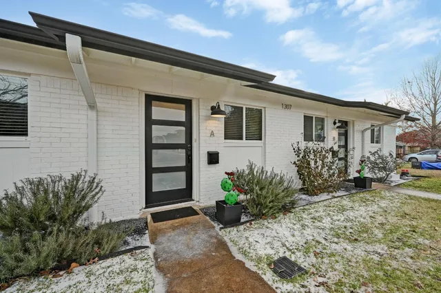 $1,900 | 1307 Falcon Cove, Unit A, Austin, TX 78745