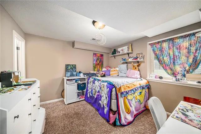 $380,000 | 2210 Northeast Treetop Drive, Blue Springs, MO 64029