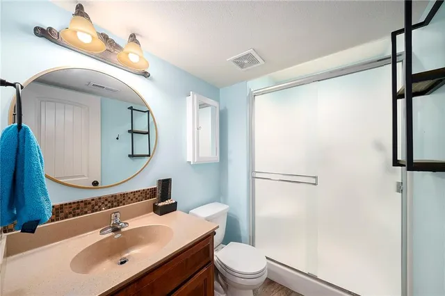 $380,000 | 2210 Northeast Treetop Drive, Blue Springs, MO 64029