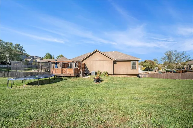 $380,000 | 2210 Northeast Treetop Drive, Blue Springs, MO 64029