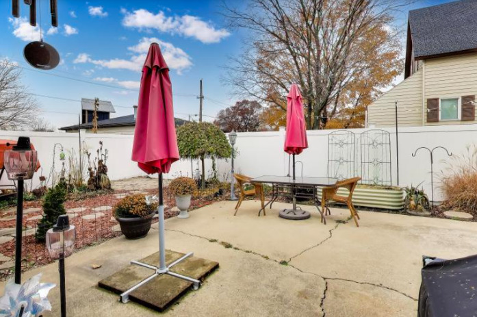 2643 Ridge Road Lansing, IL 60438 - Photo 27 of 30 a view of outdoor space with seating area