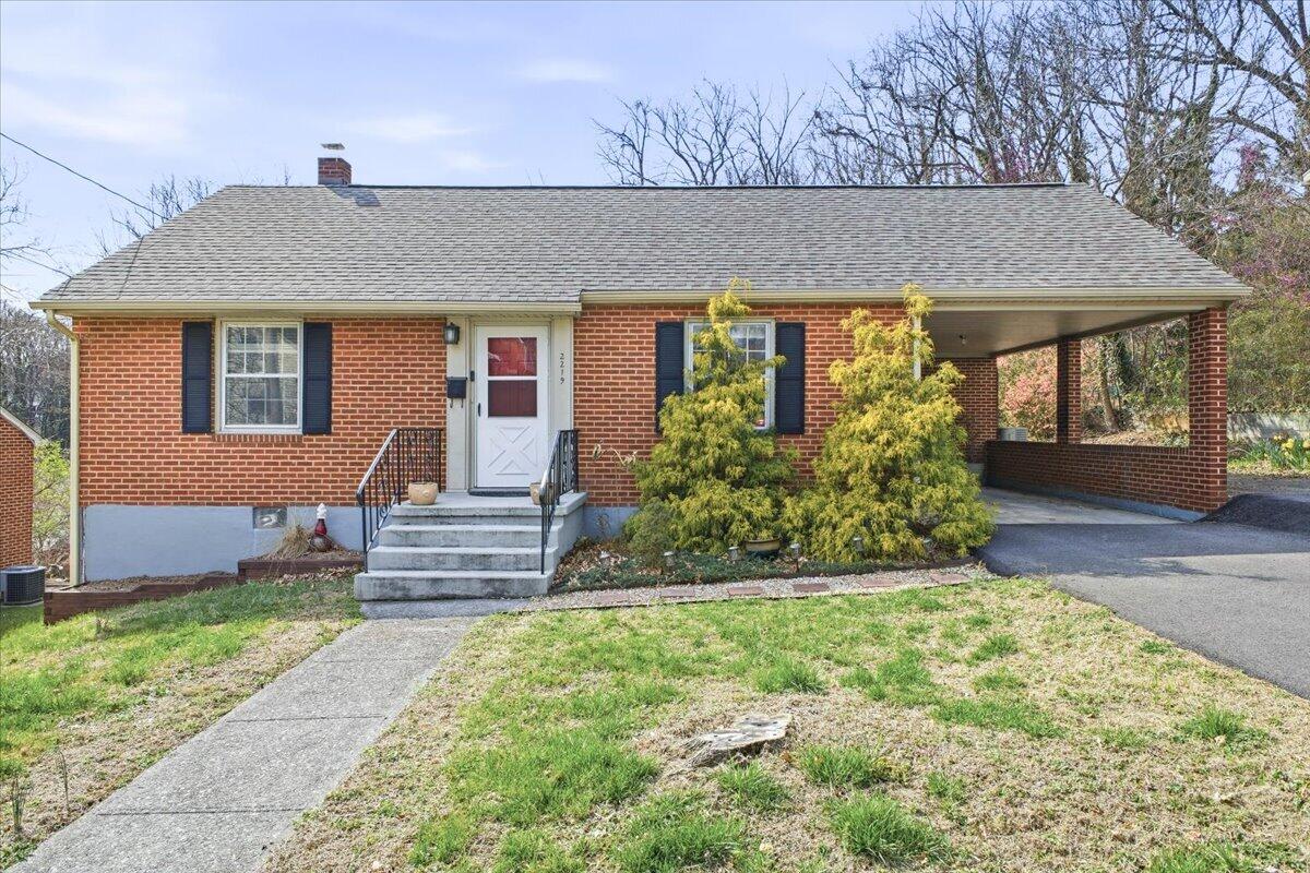 01-2219 Langdon Rd SW 01