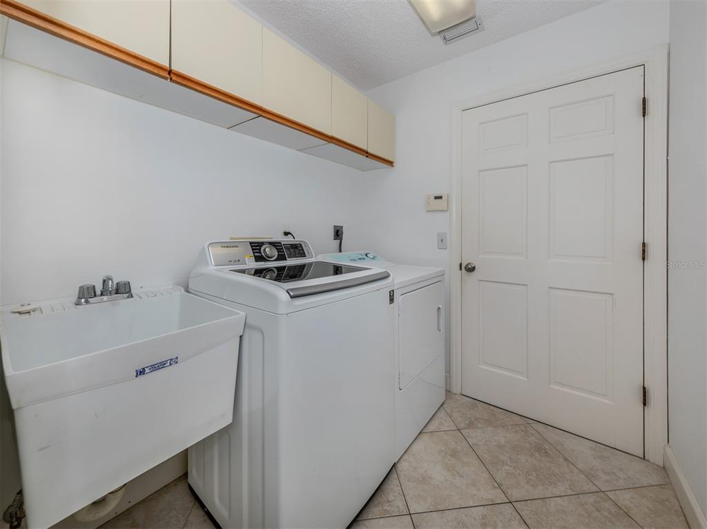 424 Cardiff Road, Unit 27 Venice, FL 34293 - Photo 15 of 65