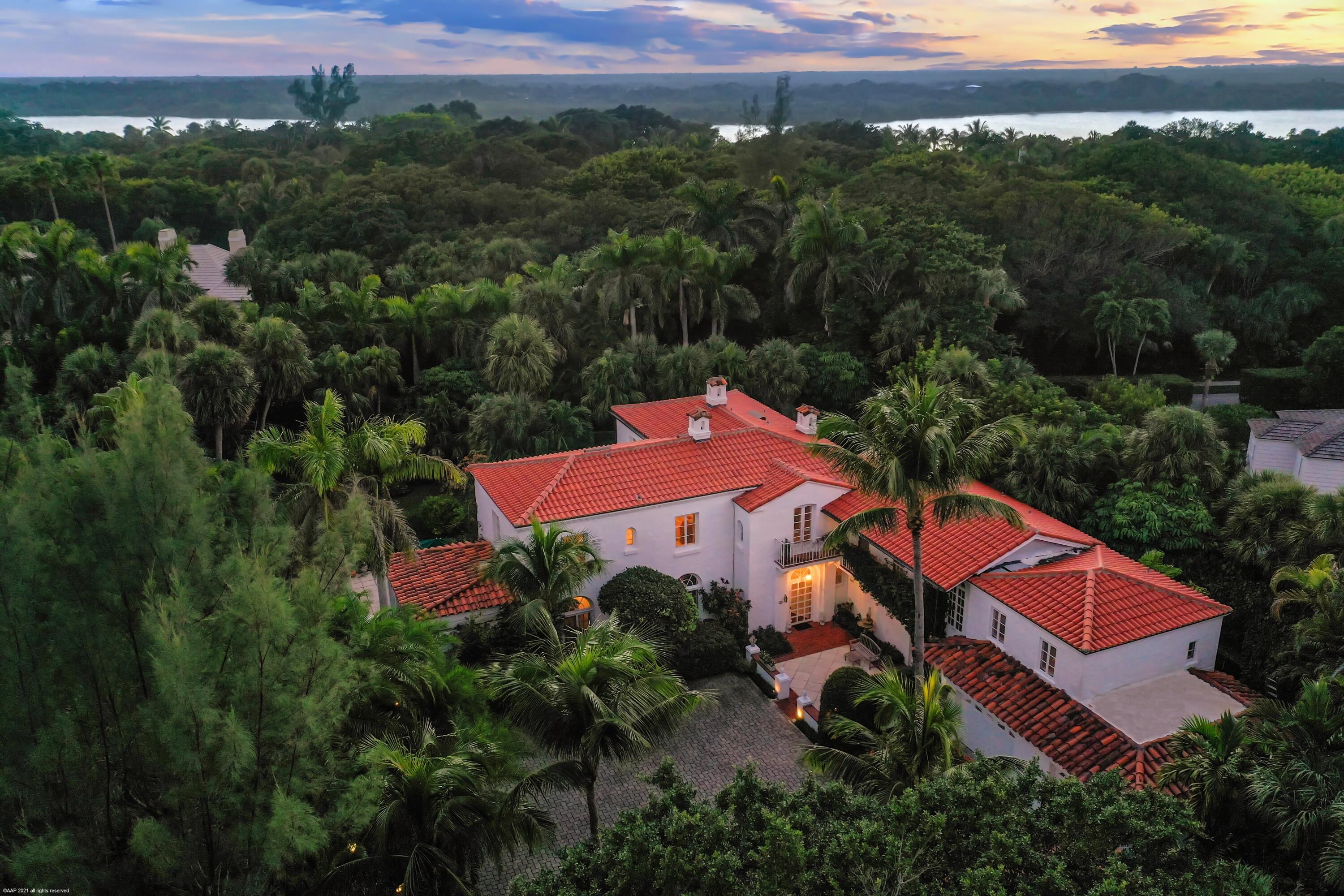 202 South Beach Road Hobe Sound, FL 33455 - Photo 1 of 29 063