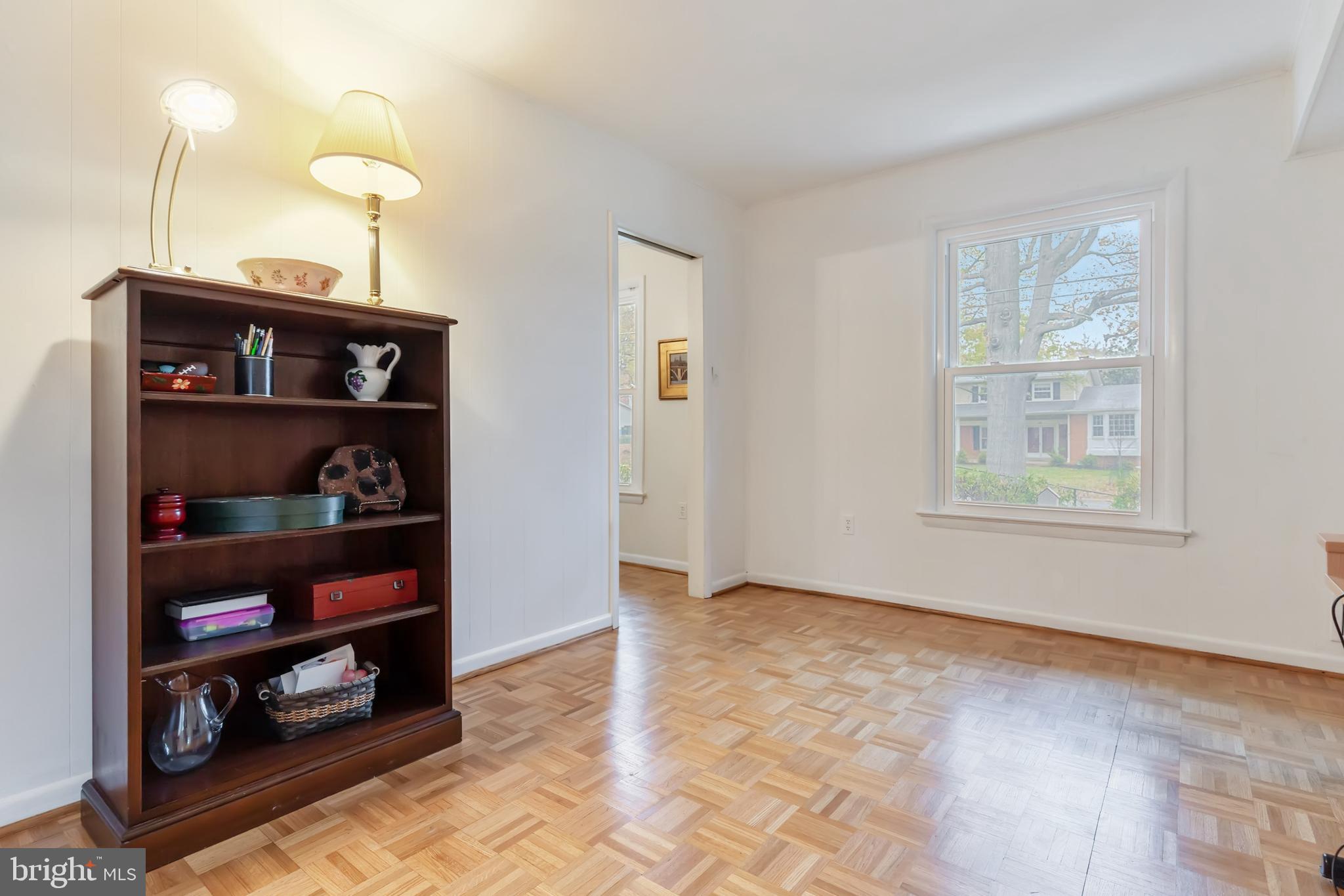 11810 Milbern Drive Potomac, MD 20854 - Photo 19 of 36