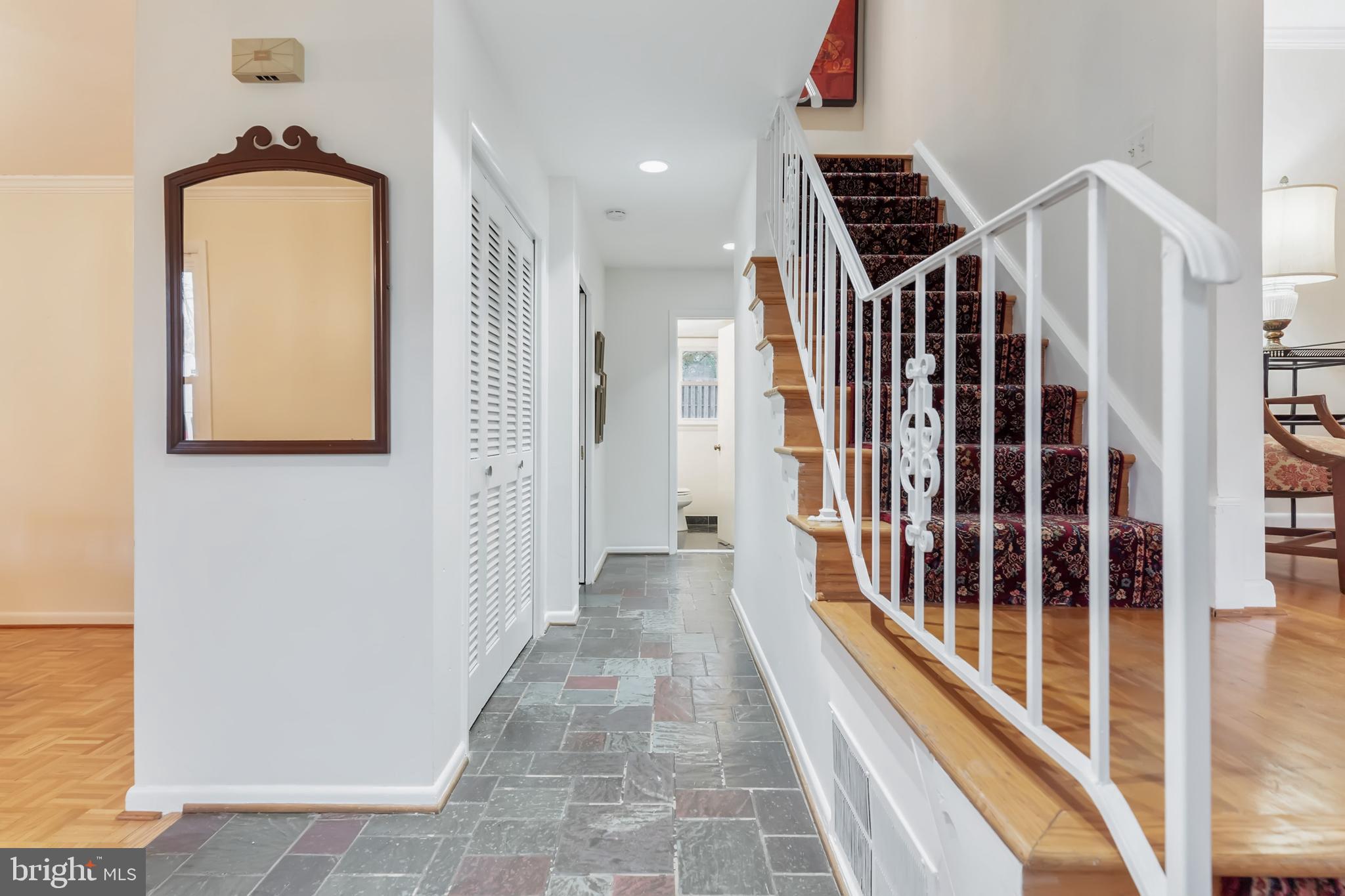 11810 Milbern Drive Potomac, MD 20854 - Photo 2 of 36