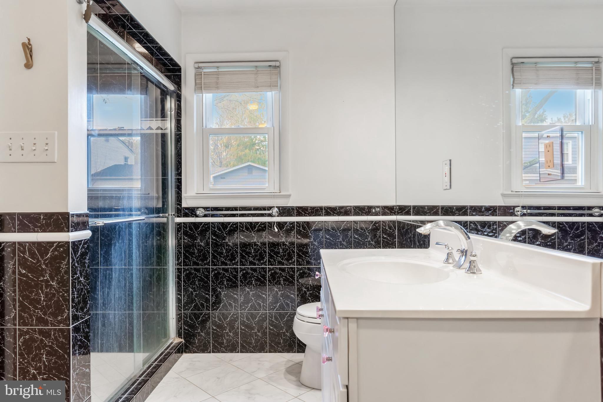 11810 Milbern Drive Potomac, MD 20854 - Photo 24 of 36