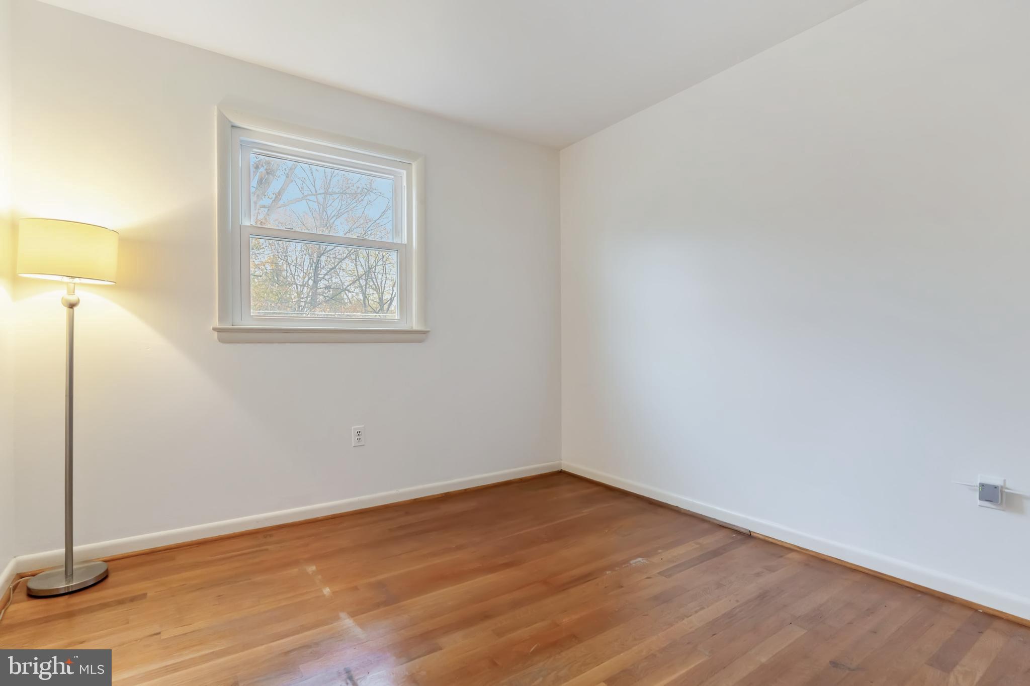 11810 Milbern Drive Potomac, MD 20854 - Photo 25 of 36 Second Bedroom