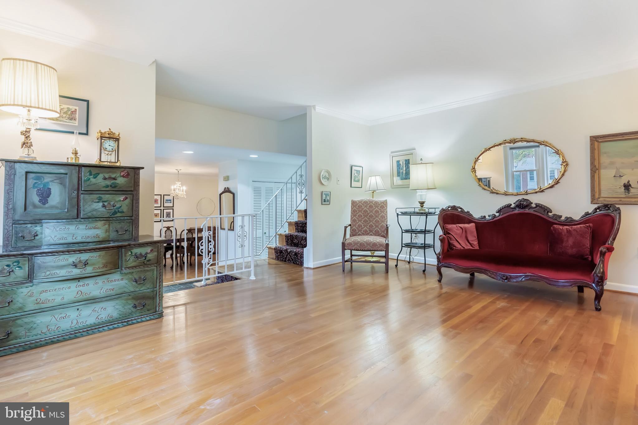 11810 Milbern Drive Potomac, MD 20854 - Photo 5 of 36 Bright and Spacious Living Room