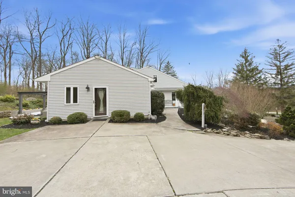 $670,000 | 117 Creamery Road, Elverson, PA 19520