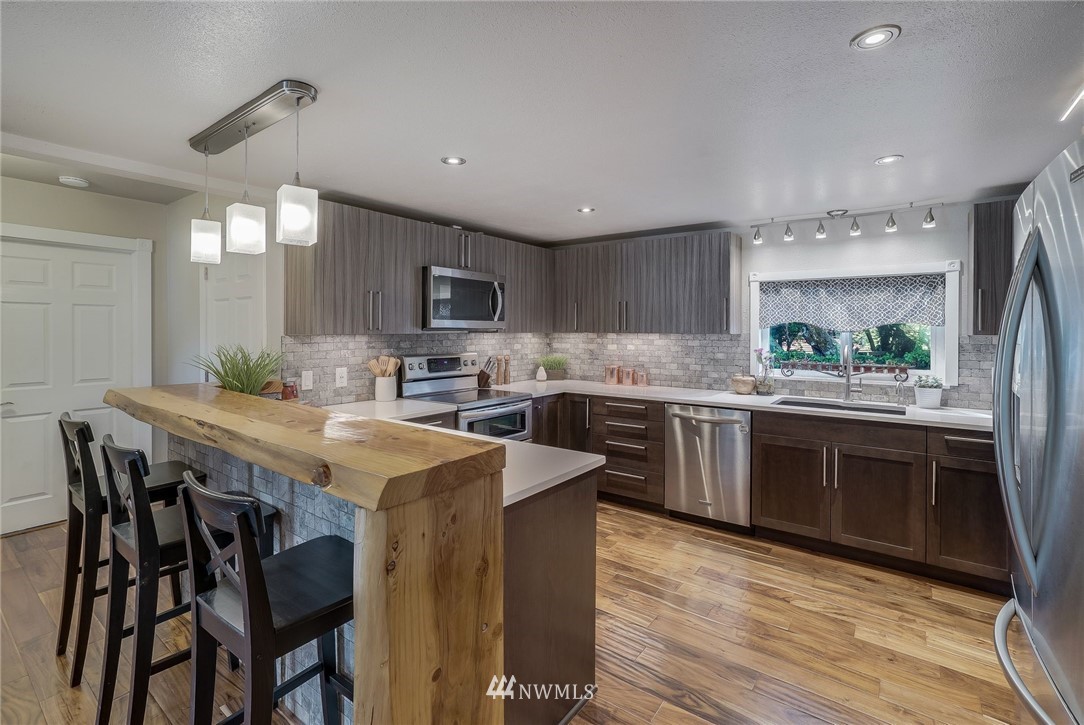 24302 13th Place West Bothell, WA 98021 - Photo 6 of 23