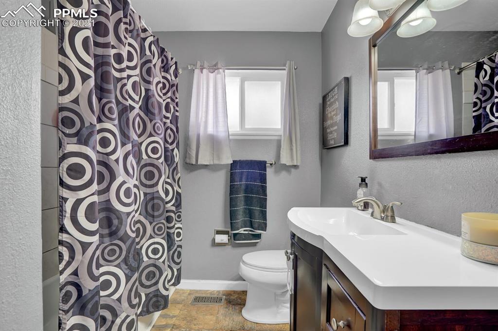35 Calhoun Road Pueblo, CO 81001 - Photo 11 of 24
