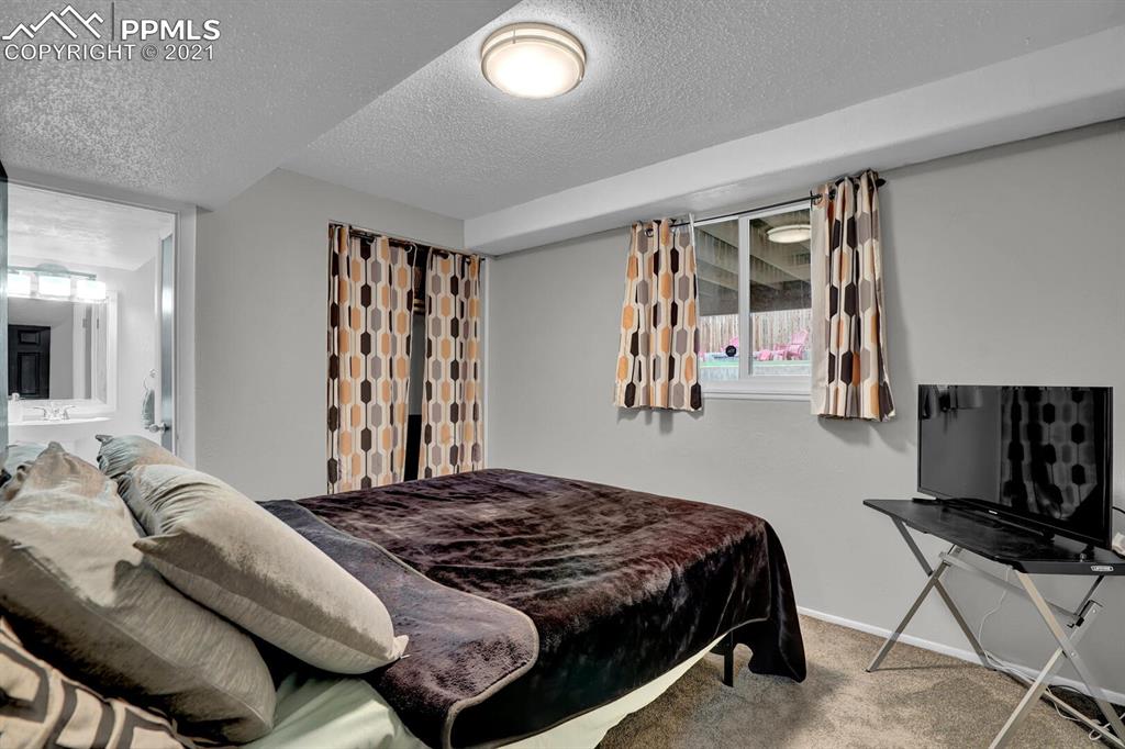 35 Calhoun Road Pueblo, CO 81001 - Photo 17 of 24