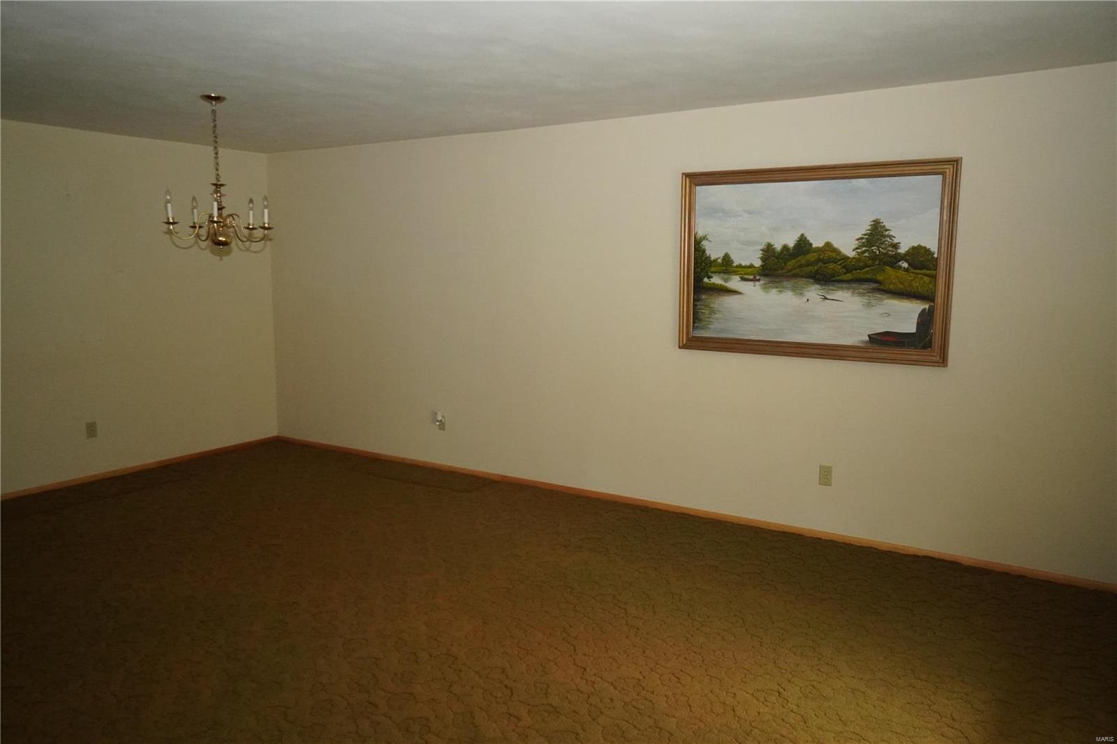 2018 Hillcreek Road Collinsville, IL 62234 - Photo 2 of 67 Gallery Image 2