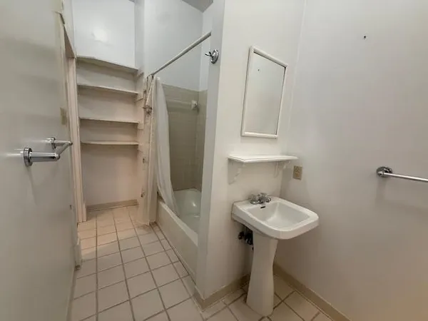 $299,900 | 2104 Vinton Avenue, Memphis, TN 38104