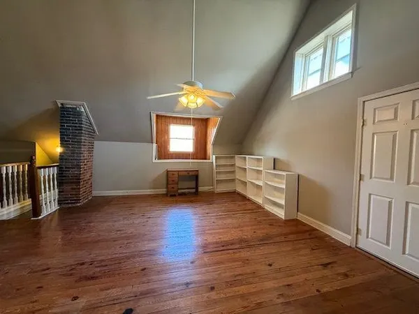 $299,900 | 2104 Vinton Avenue, Memphis, TN 38104