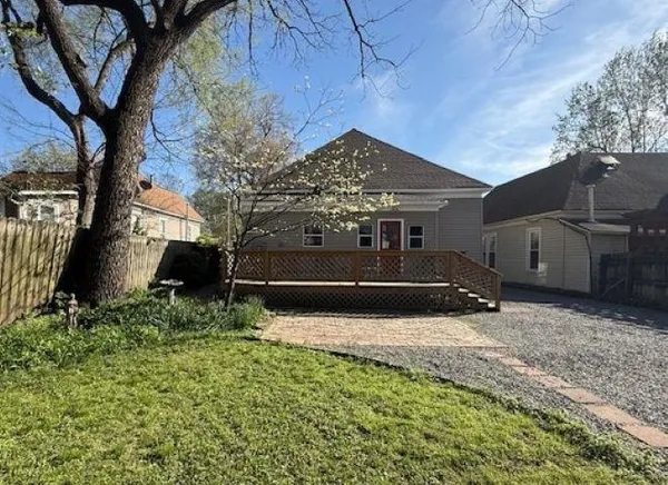 $299,900 | 2104 Vinton Avenue, Memphis, TN 38104