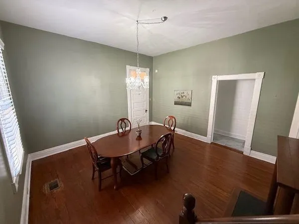 $299,900 | 2104 Vinton Avenue, Memphis, TN 38104
