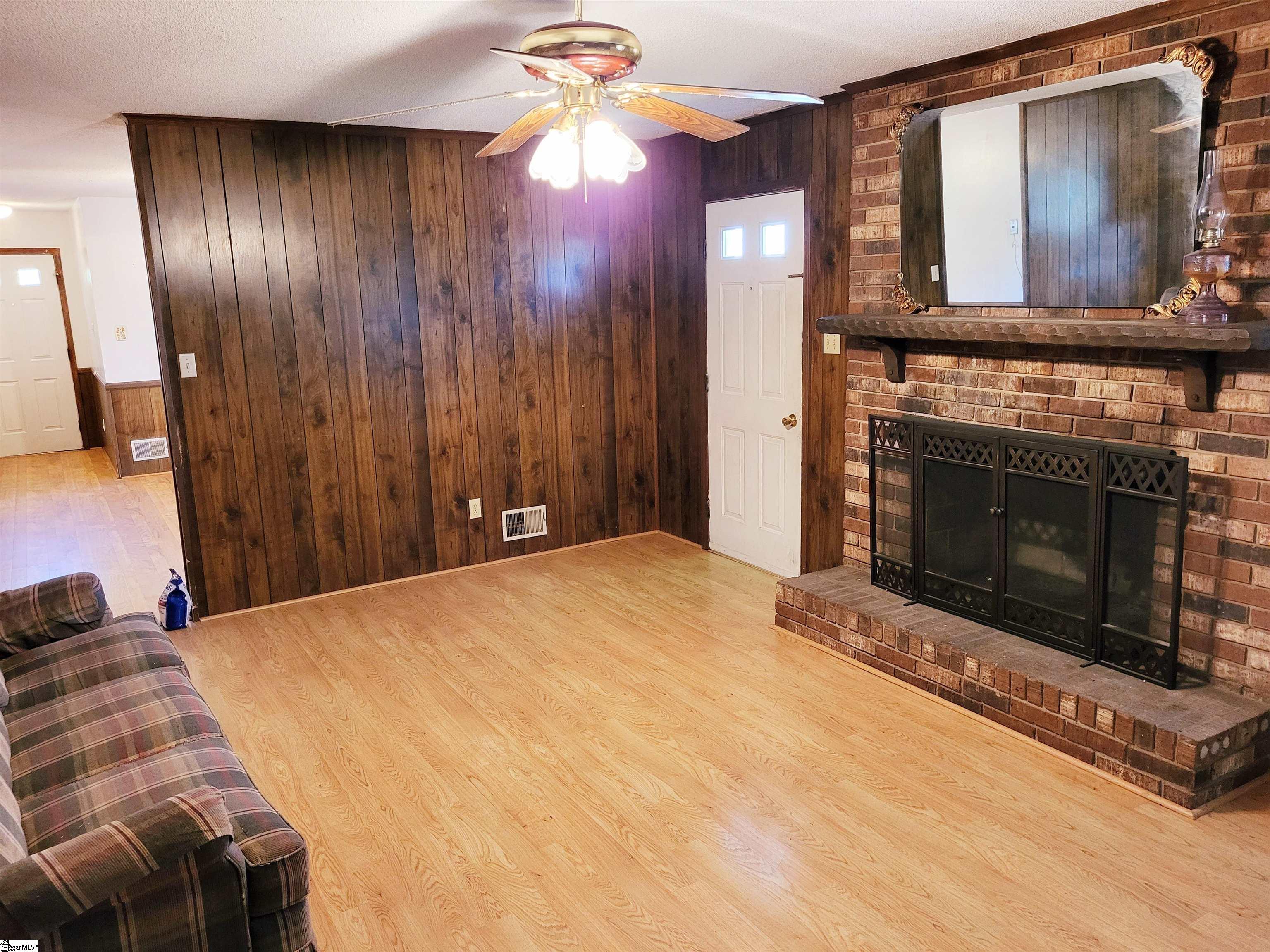 202 Ray Hill Road Moore, SC 29369 - Photo 9 of 26 Gallery Image 9