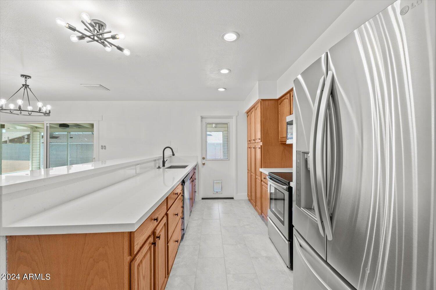 2047 East Rice Drive Tempe, AZ 85283 - Photo 10 of 26 10-A7409146