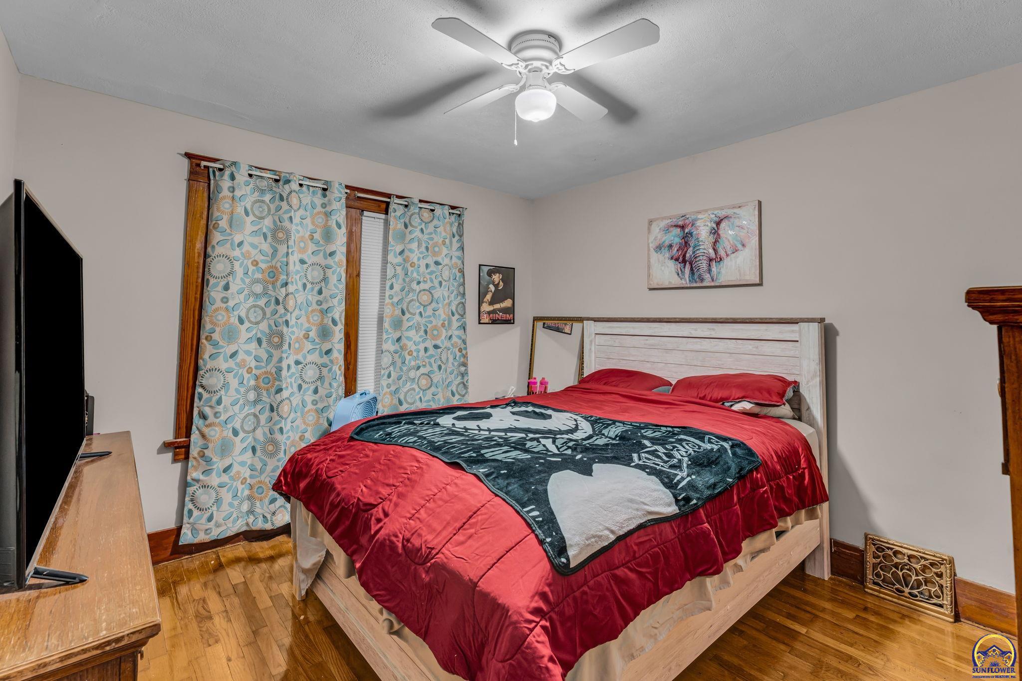 700 Southwest Roosevelt Street Topeka, KS 66606 - Photo 15 of 23