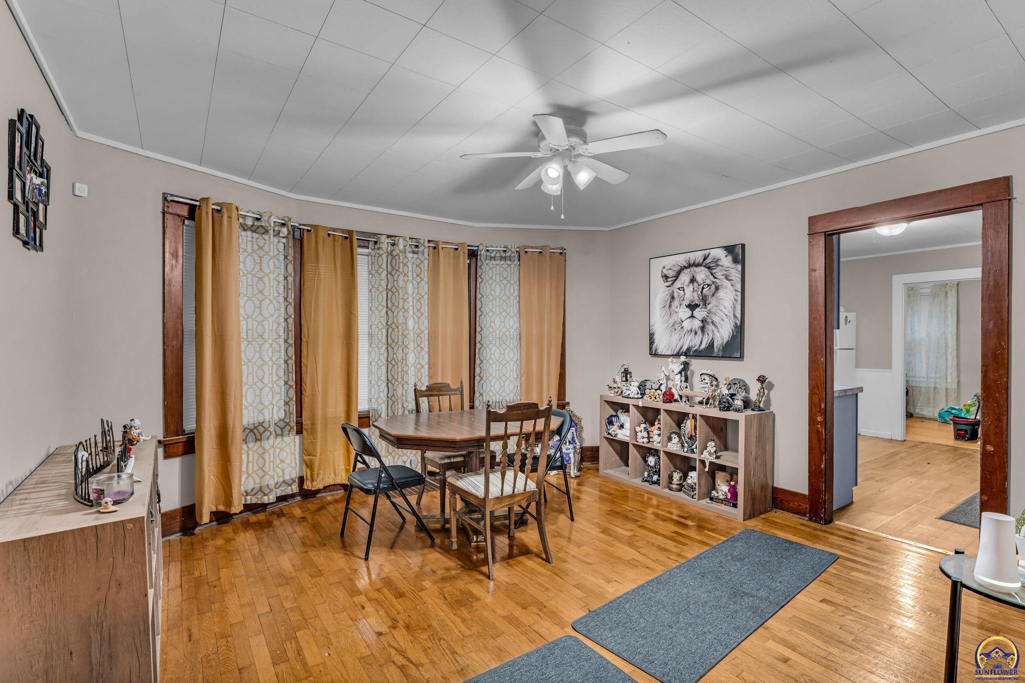 700 Southwest Roosevelt Street Topeka, KS 66606 - Photo 9 of 23