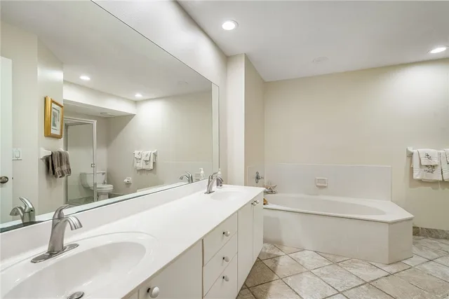 $7,500 | 1385 Winding Oaks Circle West, Unit 702, Vero Beach, FL 32963