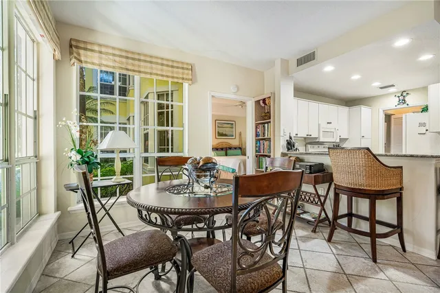 $7,500 | 1385 Winding Oaks Circle West, Unit 702, Vero Beach, FL 32963