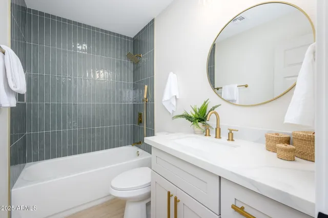 $1,049,995 | 2552 South Playa, Mesa, AZ 85202