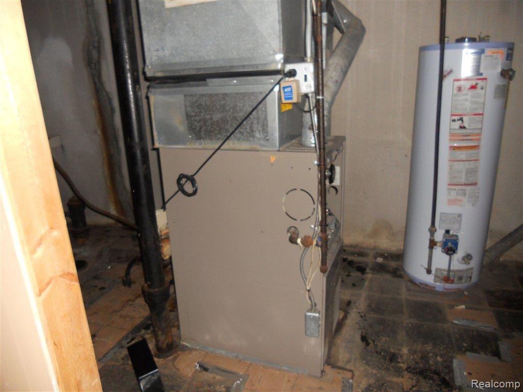 4166 Middlebelt Road Inkster, MI 48141 - Photo 15 of 15 FURNACE.JPG
