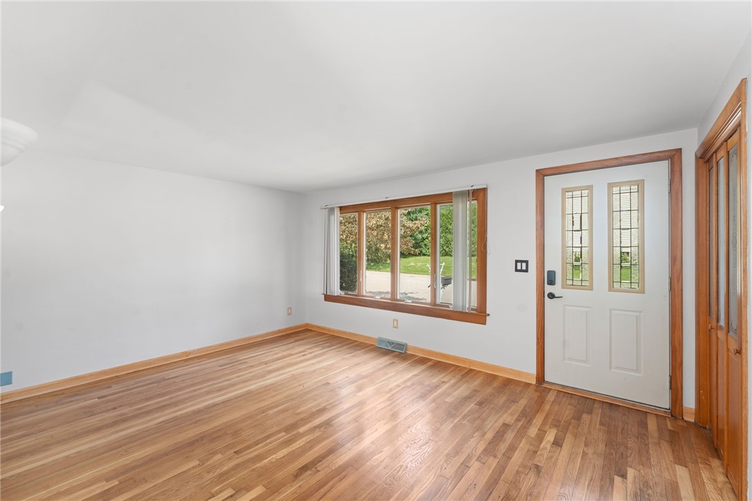 4 Meadow Road Scituate, RI 02831 - Photo 8 of 26 Gallery Image 8
