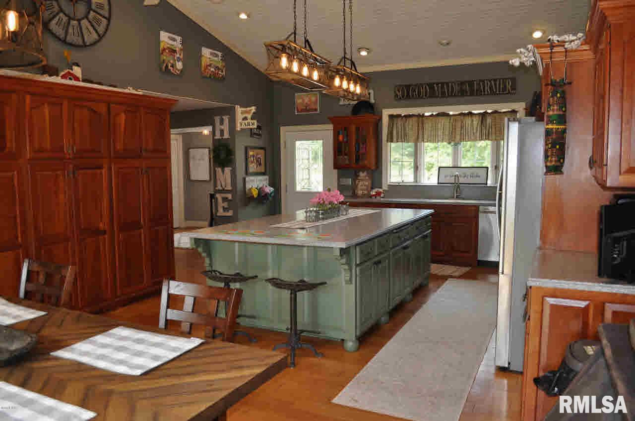 17299 East Marlow Road Mount Vernon, IL 62864 - Photo 13 of 50 Gallery Image 13